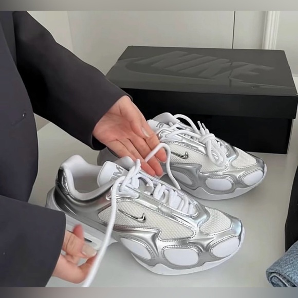 Nike 💅✨ Air Max Muse Y2K Runner White Metallic Silver Shoes FV1920-100 7 8 9 9.5 - Picture 5 of 13